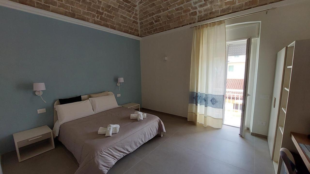 Victoria Royal Apartments & Rooms Termoli Exteriör bild