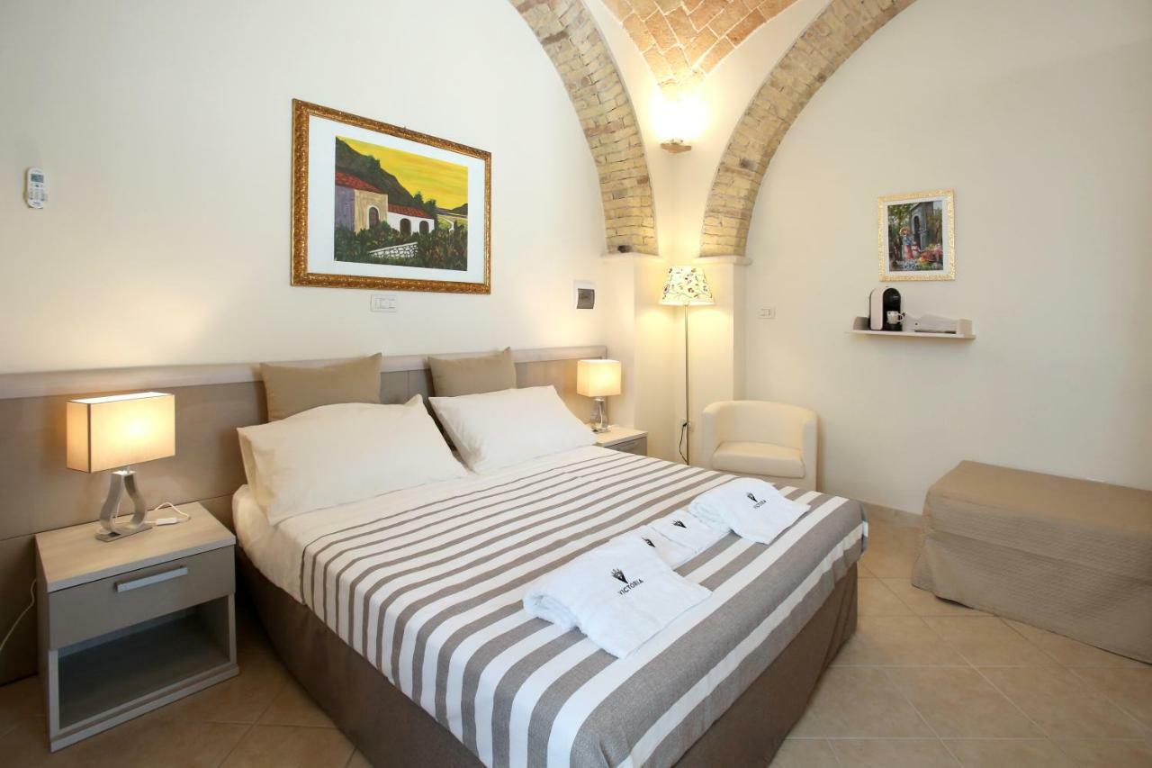 Victoria Royal Apartments & Rooms Termoli Exteriör bild